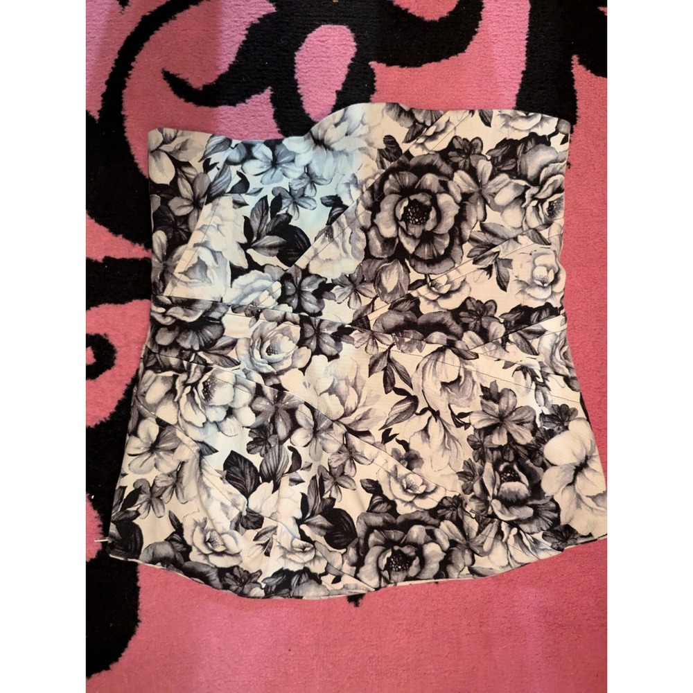 White House Black Market womens 6 flower sleeveless‎ top shirt